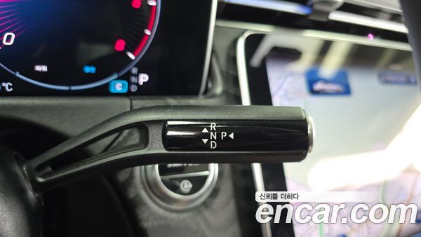 Mercedes-Benz E-Class 2024, фото 9
