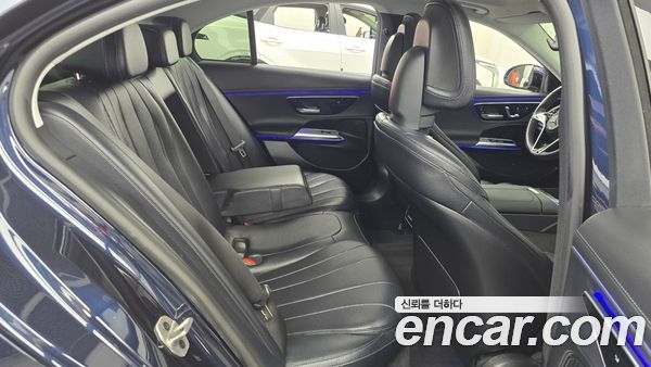 Mercedes-Benz E-Class 2024, фото 11