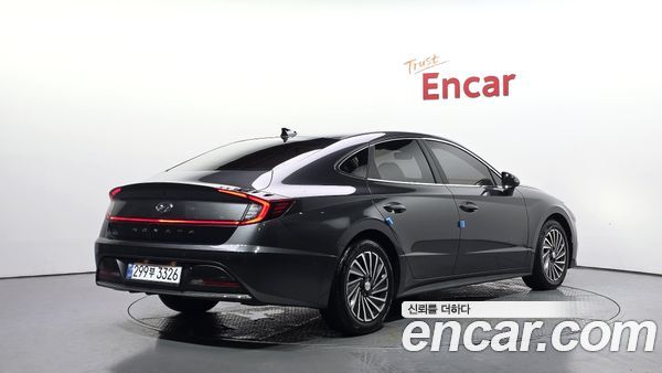 Hyundai Sonata 2022, фото 2