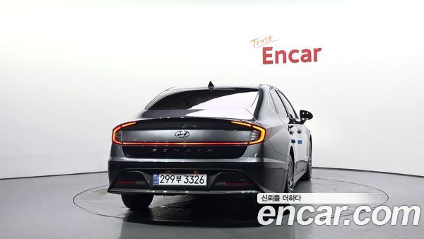 Hyundai Sonata 2022, фото 4