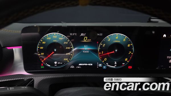 Mercedes-Benz CLA 2023, фото 11