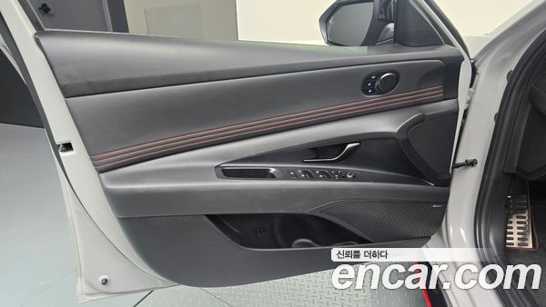 Hyundai Elantra 2025, фото 14