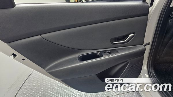 Hyundai Elantra 2021, фото 14