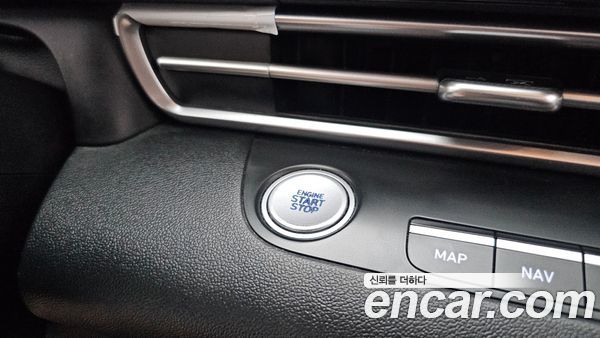 Hyundai Elantra 2021, фото 26