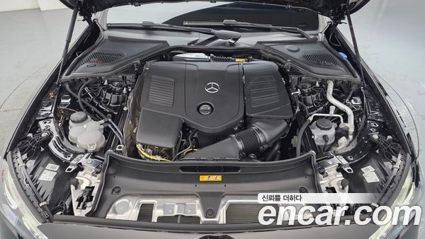 Mercedes-Benz E-Class 2025, фото 6