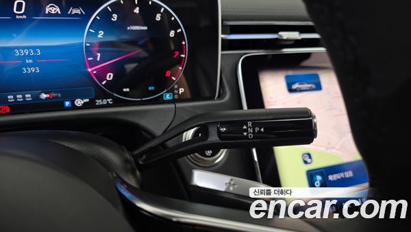 Mercedes-Benz E-Class 2025, фото 12
