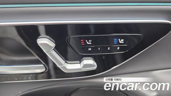 Mercedes-Benz E-Class 2025, фото 30