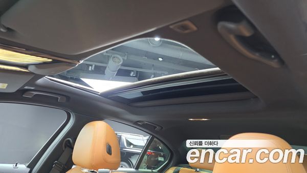BMW 3 Series 2023, фото 16