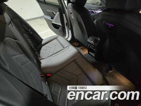 BMW 5 Series 2024, фото 10