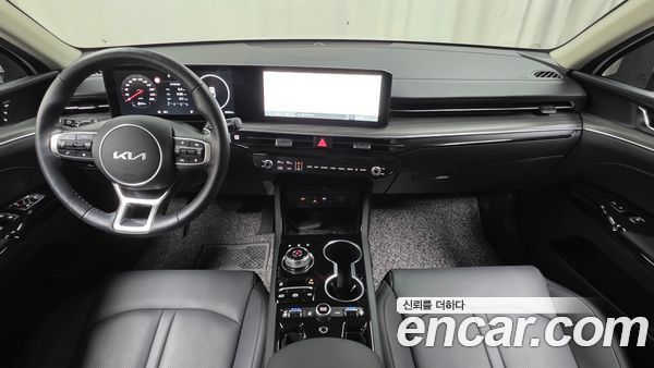 Kia K5 2025, фото 10