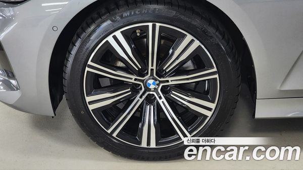 BMW 3 Series 2025, фото 5