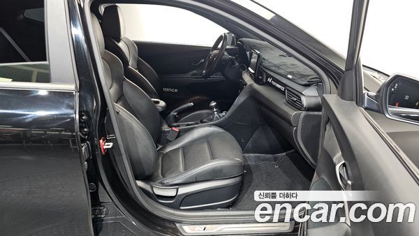 Hyundai Veloster 2020, фото 15