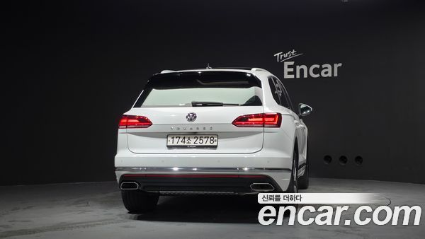 Volkswagen Touareg 2020, фото 4