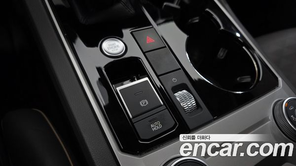 Volkswagen Touareg 2020, фото 9