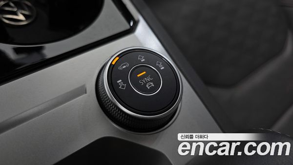 Volkswagen Touareg 2020, фото 17