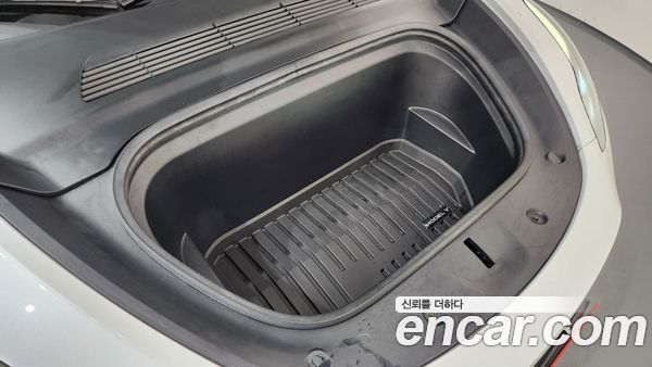 Tesla Model Y 2023, фото 6