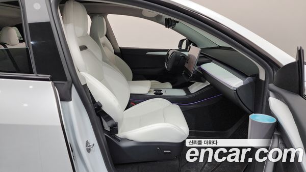 Tesla Model Y 2023, фото 16