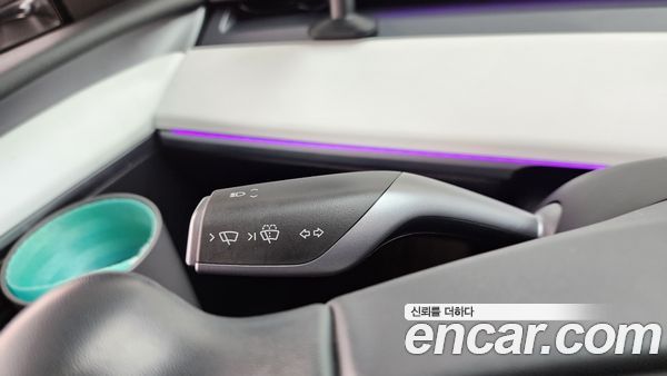 Tesla Model Y 2023, фото 27