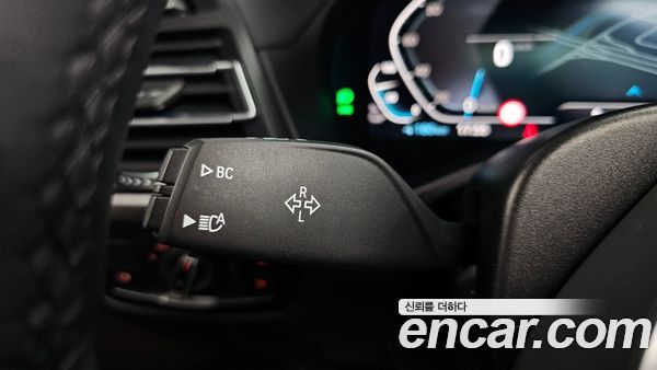 BMW iX3 2024, фото 28