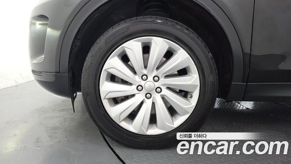 Land Rover Discovery Sport 2020, фото 5