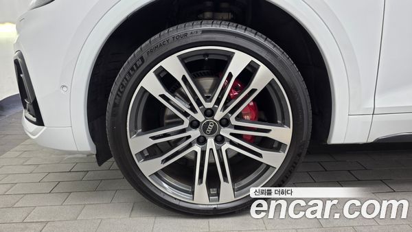 Audi SQ5 2021, фото 5