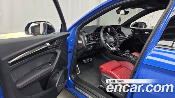 Audi SQ5 2023, фото 13