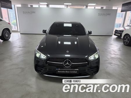 Mercedes-Benz E-Class 2023, фото 3