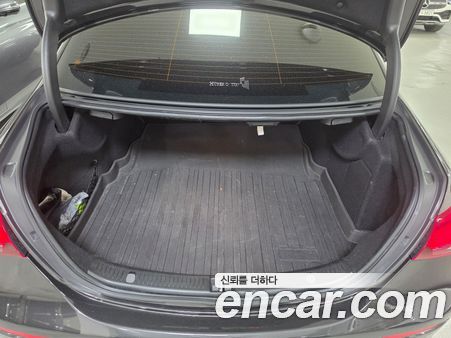 Mercedes-Benz E-Class 2023, фото 11