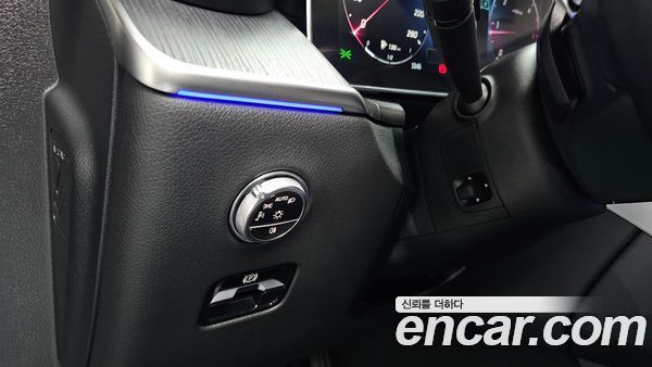 Mercedes-Benz GLC 2023, фото 33