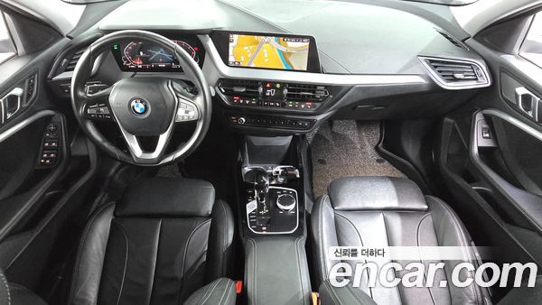 BMW 1 Series 2022, фото 10