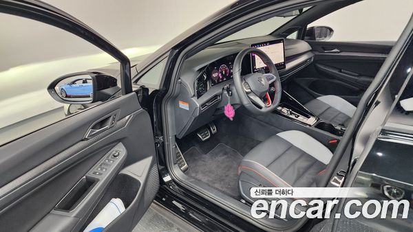 Volkswagen Golf 2025, фото 12
