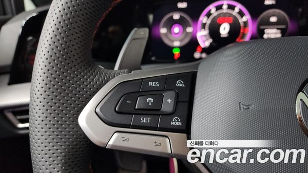 Volkswagen Golf 2025, фото 22