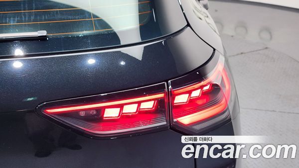 Volkswagen Golf 2025, фото 8