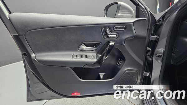 Mercedes-Benz A-Class 2020, фото 14