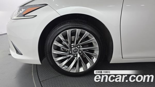 Lexus ES 2024, фото 5