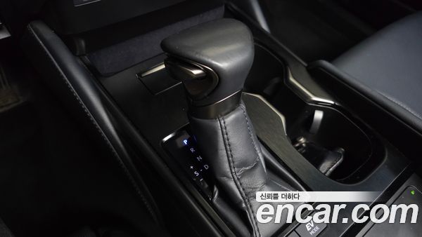 Lexus ES 2024, фото 9