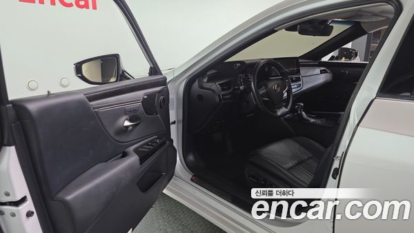 Lexus ES 2024, фото 10