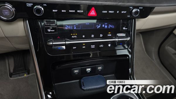 Kia Carnival 2023, фото 32