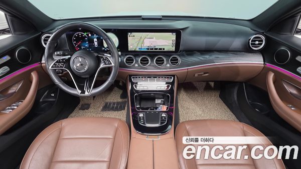 Mercedes-Benz E-Class 2023, фото 10