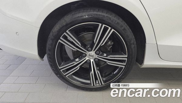 Volvo S60 2021, фото 5