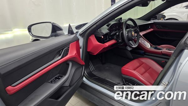 Porsche Taycan 2023, фото 13