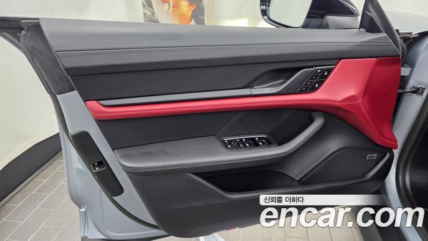 Porsche Taycan 2023, фото 14