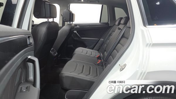 Volkswagen Tiguan 2021, фото 12