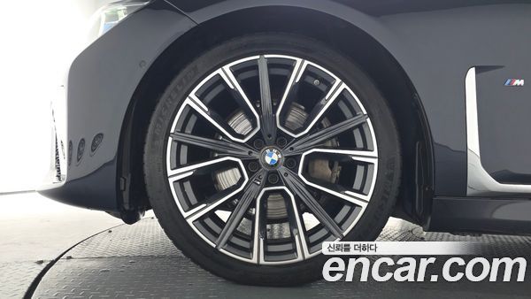 BMW 7 Series 2021, фото 4