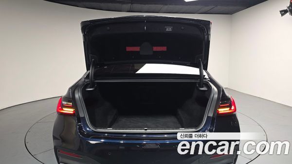 BMW 7 Series 2021, фото 25