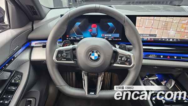 BMW 5 Series 2025, фото 18