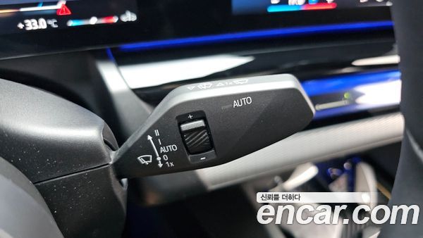 BMW 5 Series 2025, фото 26