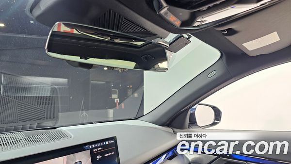 BMW 5 Series 2025, фото 29