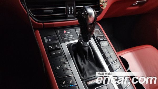 Porsche Macan 2020, фото 12