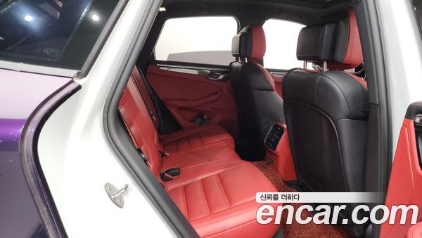 Porsche Macan 2020, фото 17
